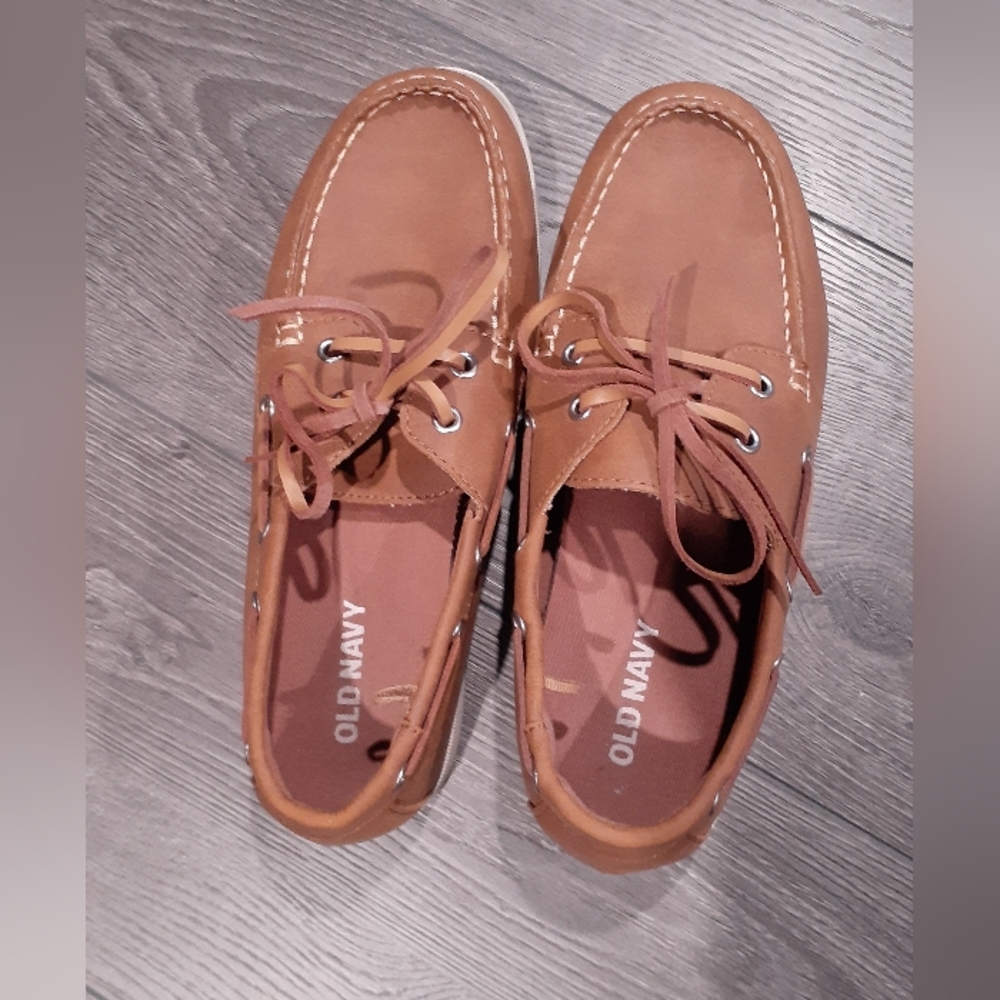 Mens' Old Navy boat shoes - size 8
